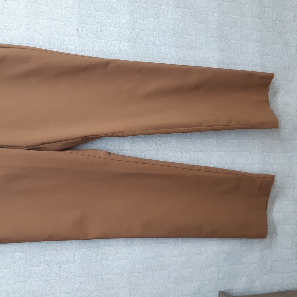 Chico's So Slimming Brigitte Slim Leg Pants - NWT - Picture 2 of 8